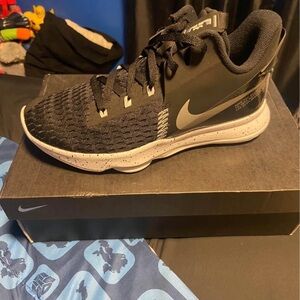 Nike Black Sneakers with Sleek Design and Cushioned Sole LeBron Witness V